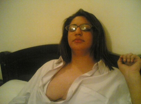 460px x 341px - Glasses Chubby Indian Porn Pics & Nude Pictures - AllPantyPics.com